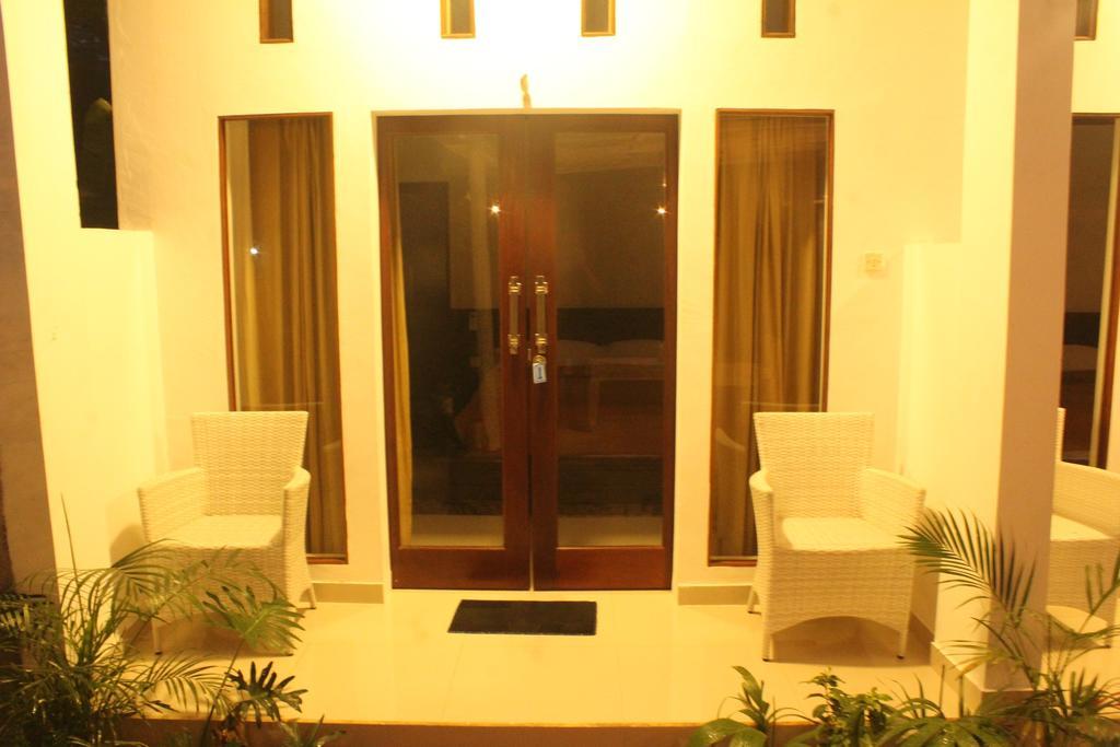 Mahi Mahi House Hotel นูซาเลมโบงัน ภายนอก รูปภาพ